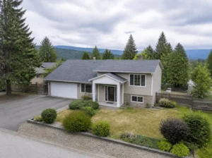 Family home with large driveway